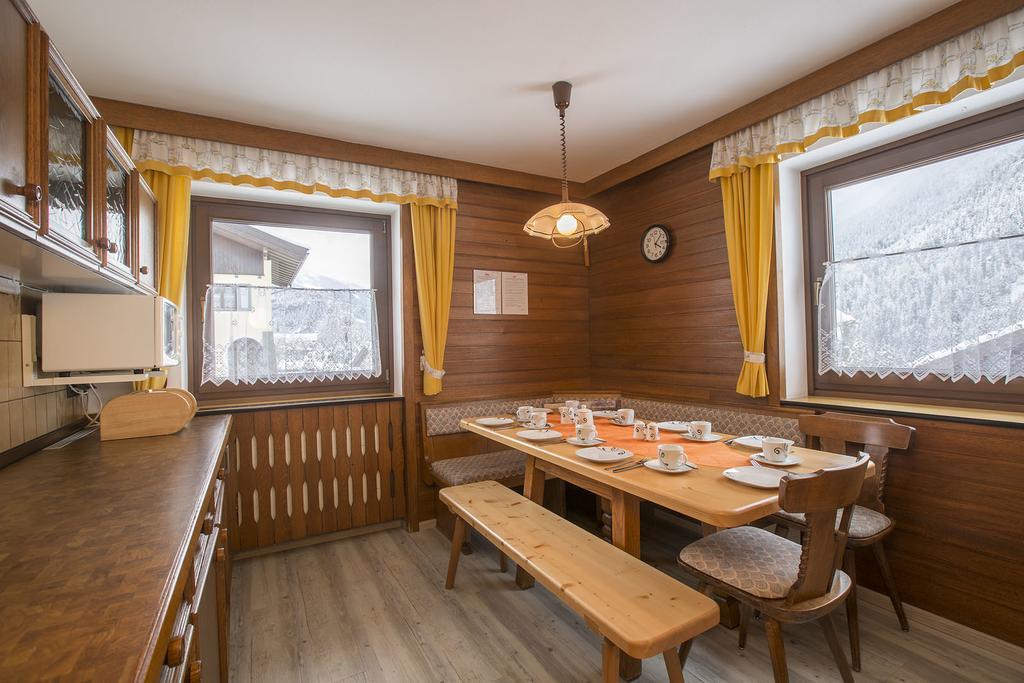 Landhaus Vier Jahreszeiten คริมเมล ภายนอก รูปภาพ